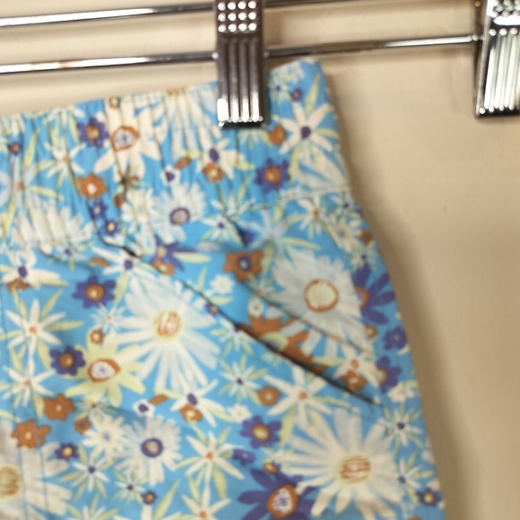 Patagonia Girls Costa Rica 3" Baggies Shorts Floral - Picture 3 of 8